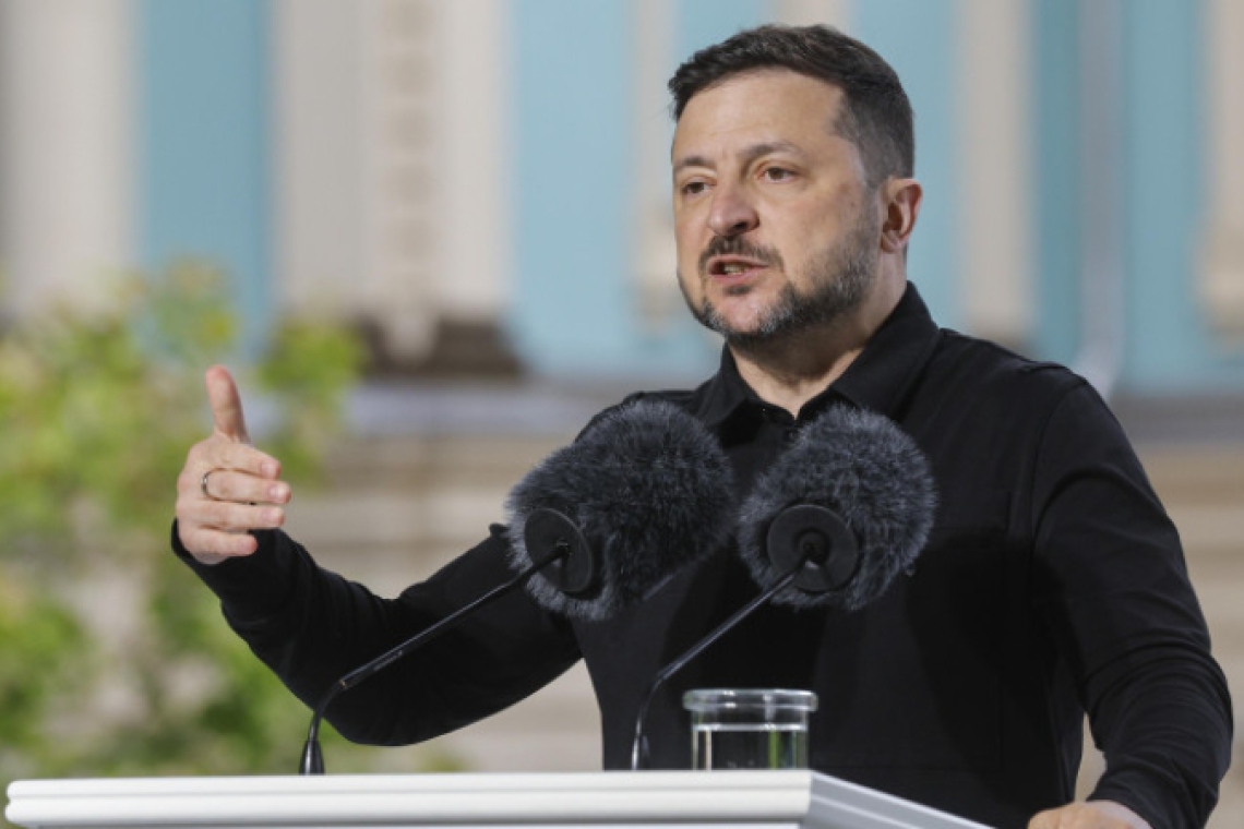 Зеленски подписа указ за създаването на Военноморска академия в Одеса